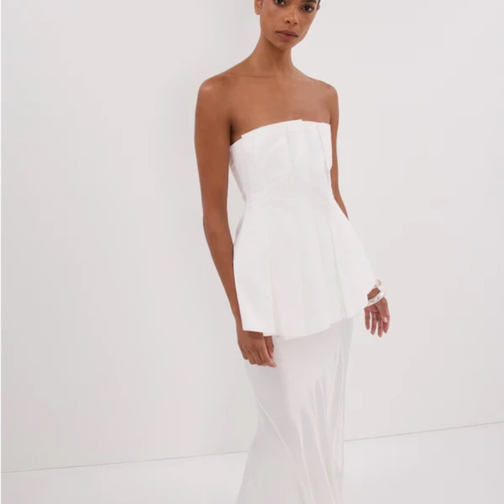 DISSH Lilly White Pleated Strapless Top